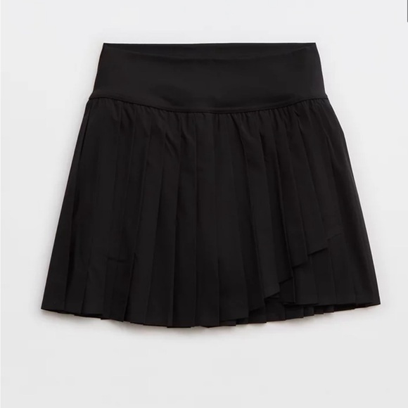 aerie offline tennis skort - Picture 2 of 3